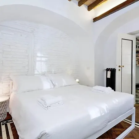 Appartamento Deco Garden Trastevere